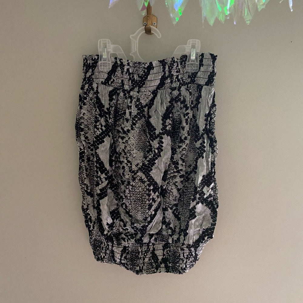 Sofia “Candy”‎ sleeveless satin blouse tube top in snakeskin print new with tags
